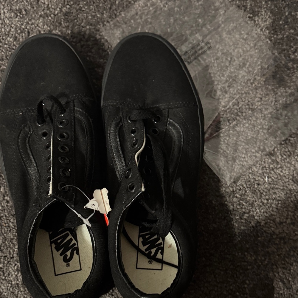 Vans Men's Classic Black Sneakers